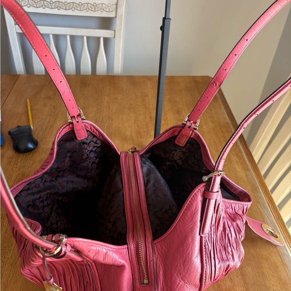 Coach Madison Carlyle 2014 pink gathered leather. Metal hangtag! - Picture 3 of 8